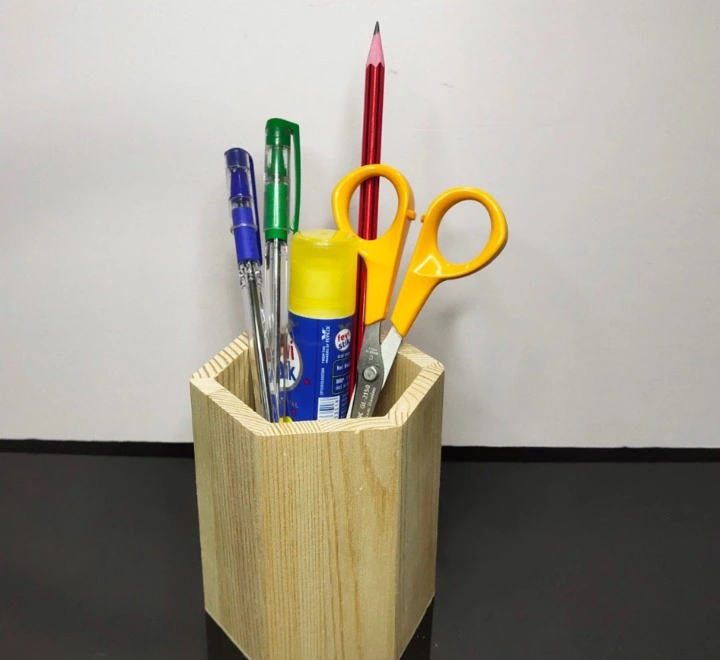 wooden pen stand